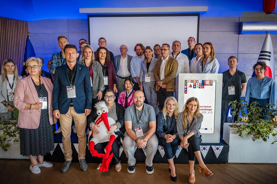 Wspólne zdjęcie wszystkich uczestników spotkania 