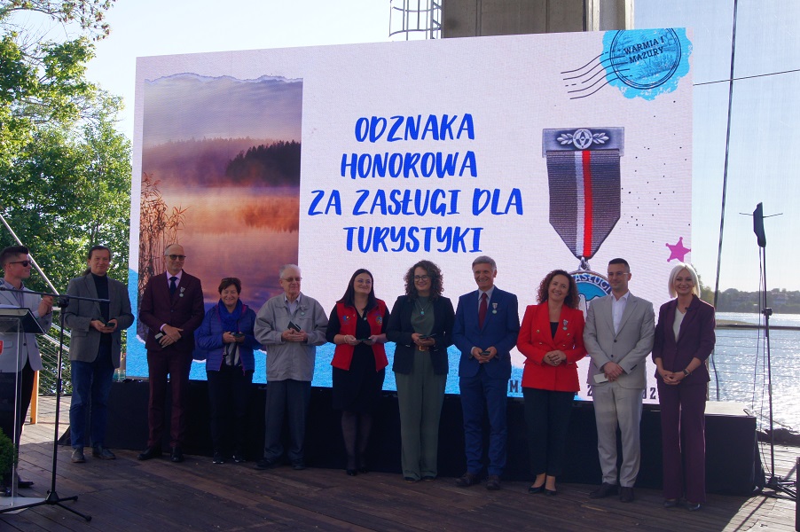 Wspólne zdjęcie odzaczonych osób 