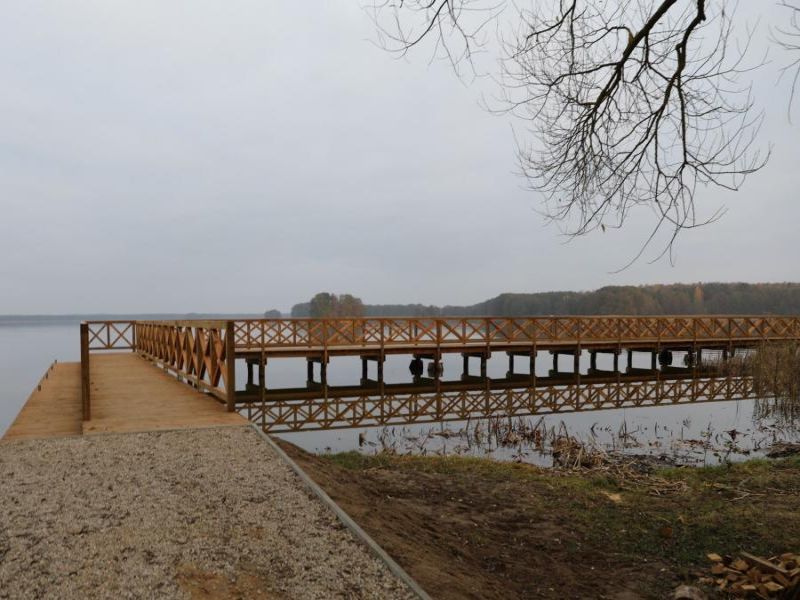 Pomost w Jerzwałdzie. Fot. Zespół Parków Krajobrazowych Pojezierza Iławskiego i Wzgórz Dylewskich