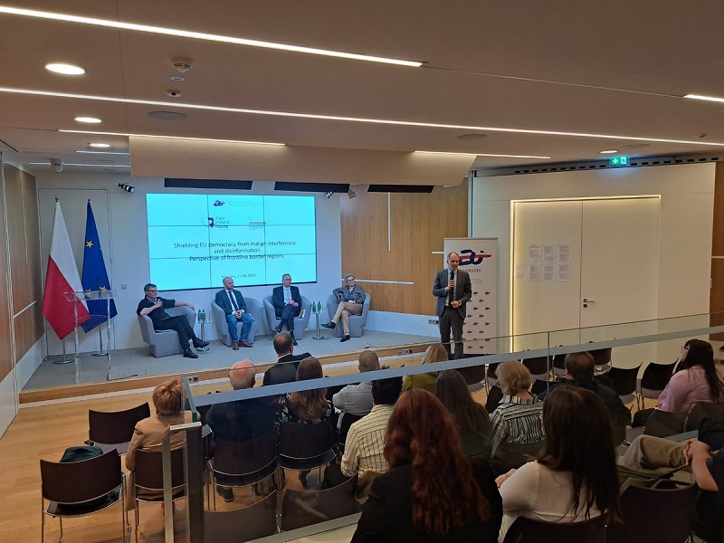 Uczestnicy konferencji w Brukseli 