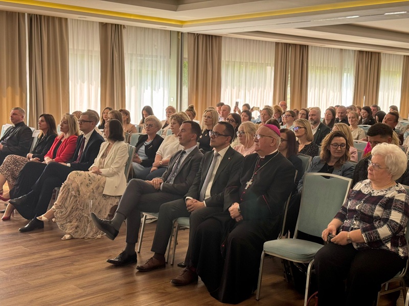 Zdjęcie uczestników inauguracji Dni Rodziny 