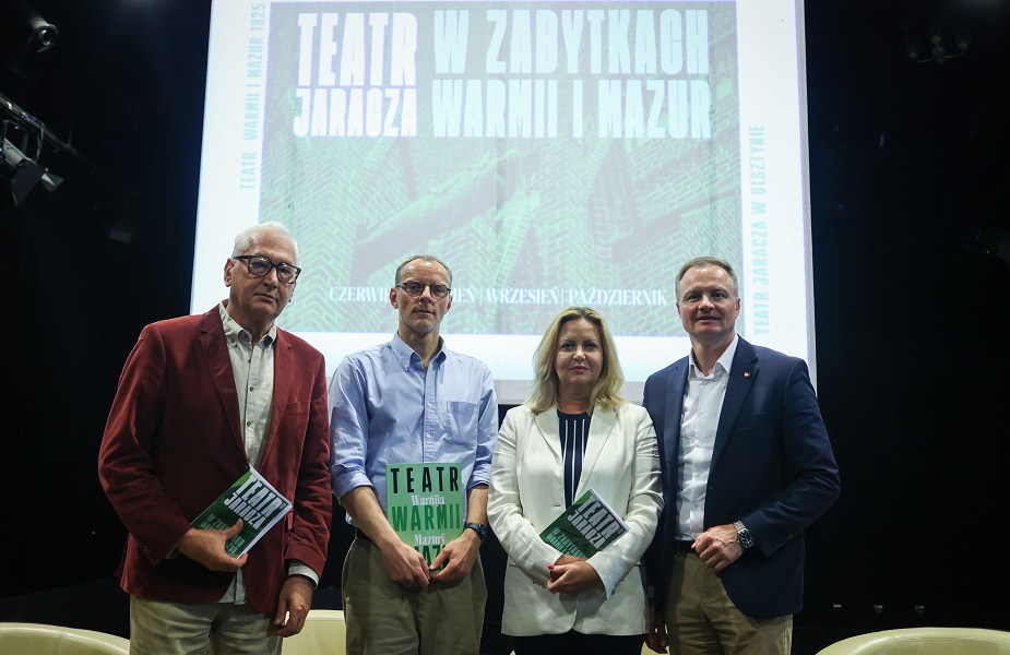Konferencja z udziałem marszałka Marcina Kuchcińskiego (pierwszy z prawej) 