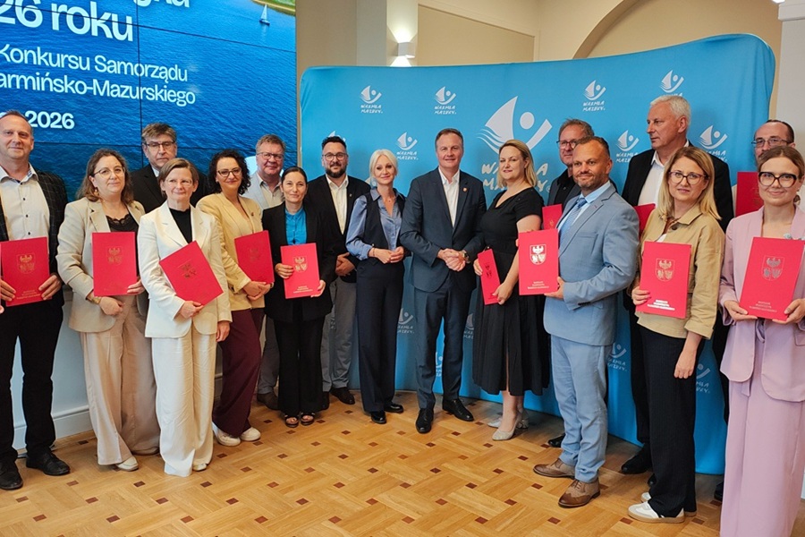 Wspólne zdjęcie wyróżnionych w konkursie 