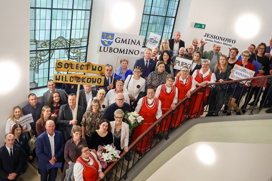 Wspólne zdjęcie laureatów konkursu 