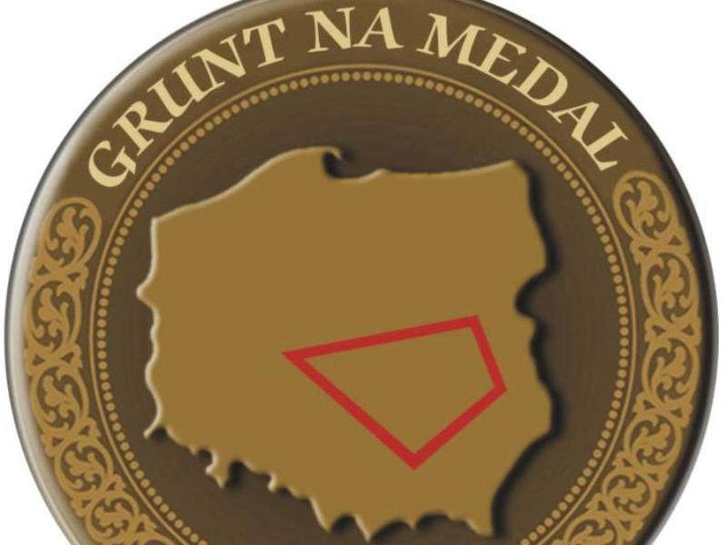 Logotyp konkursu Grunt na Medal 