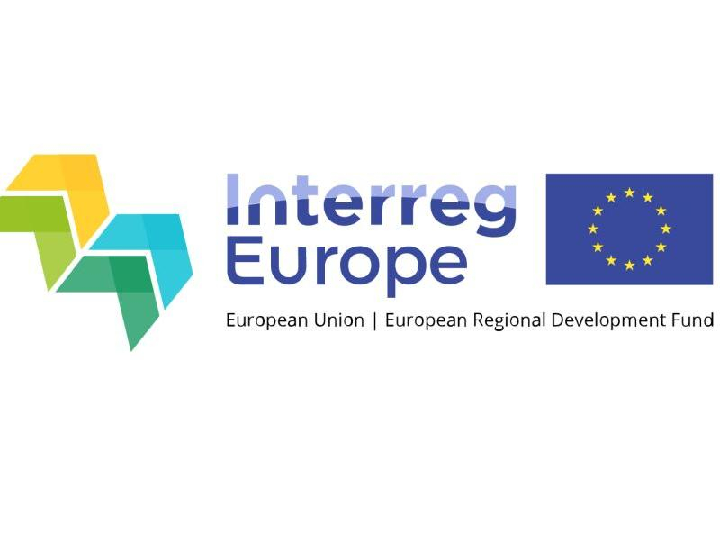 Logotyp z napisem Interreg Europe 