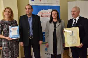 Uroczyste przekazanie certyfikatów 