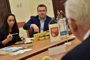 Uroczyste przekazanie certyfikatów 